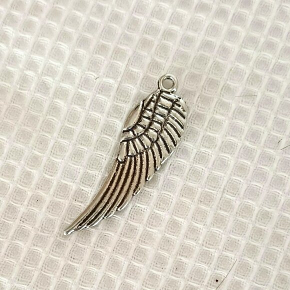 42 Wing and Feather Connectors Silver DIY Jewelry Findings - Picture 2 of 11
